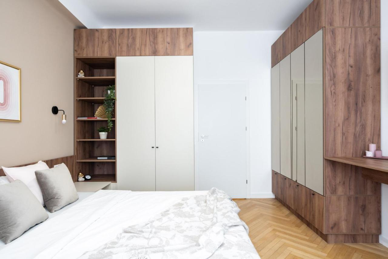 Old Town Bucharest, Luxury 2 Bedrooms Apartment Kültér fotó