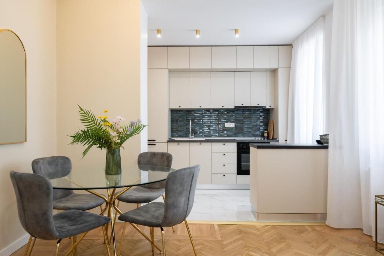 Old Town Bucharest, Luxury 2 Bedrooms Apartment Kültér fotó